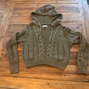 Hollister Cable Knit Hooded Sweater Size Small